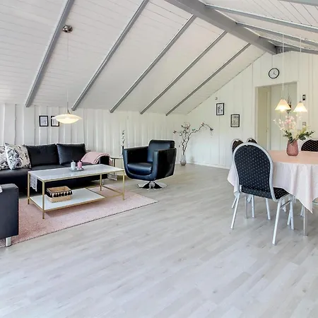 펜션 Arnsten By Interhome *